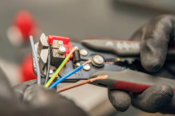 Best Circuit Breaker Repair  in Novato, CA